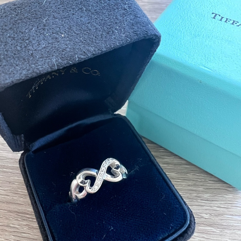 Tiffany & Co. 18K white gold. Double loving heart diamond ring. Size 5.5